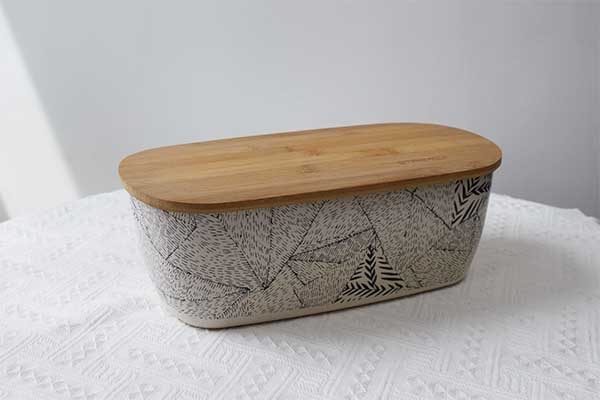 bread storage box