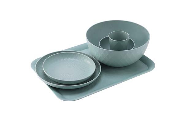 outdoor dinnerware 1